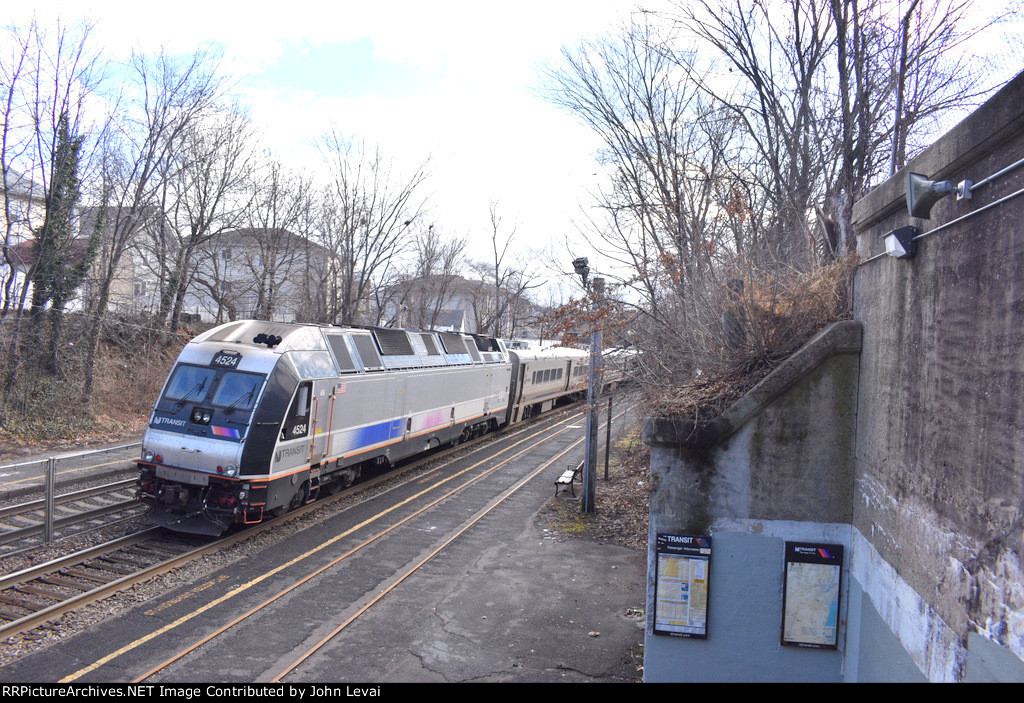 ALP-45DP # 4524 pushing NJT Train # 1710 out of Kingsland Station